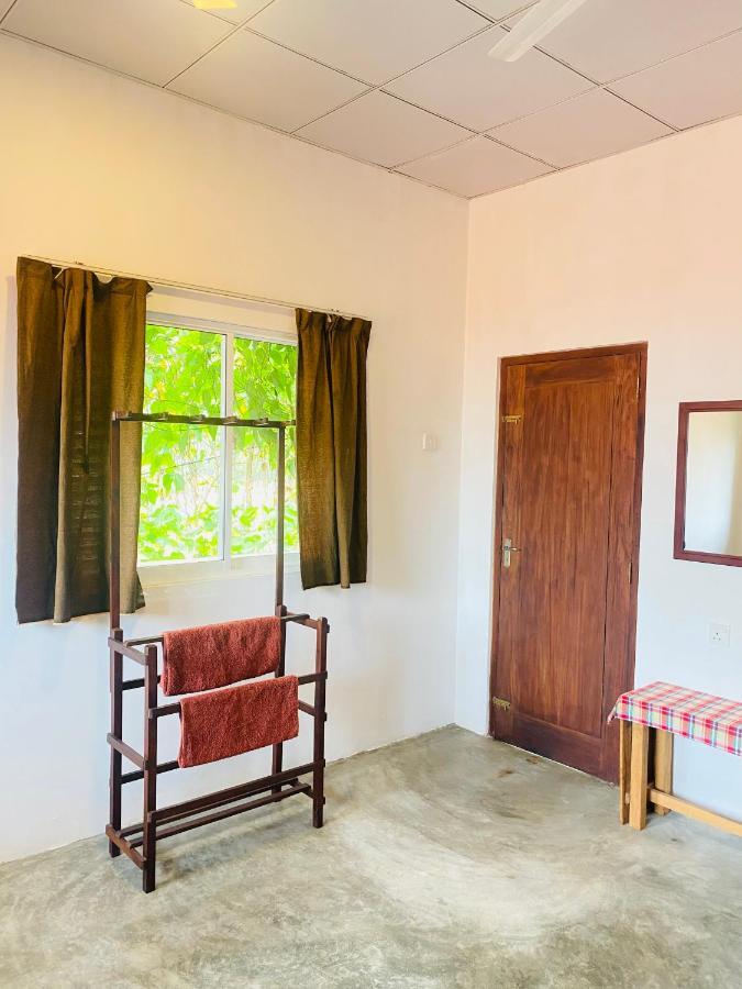 Hotel Coconut Reach Mirissa Esterno foto